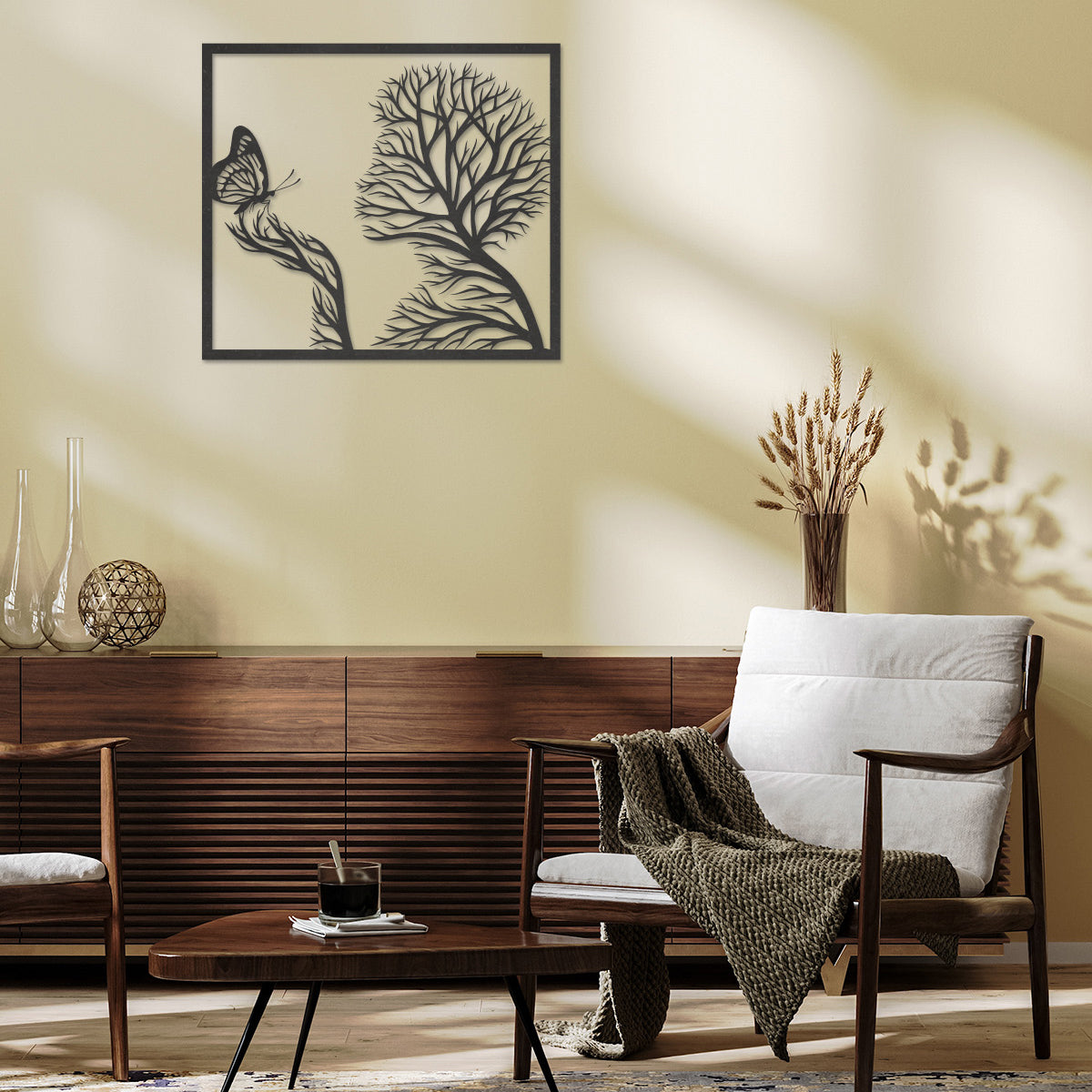 Wanddecoratie | Meisje met vlinder van takken